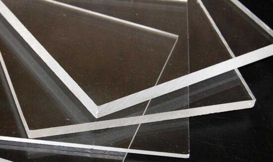 Может ли оргстекло остановить COVID?