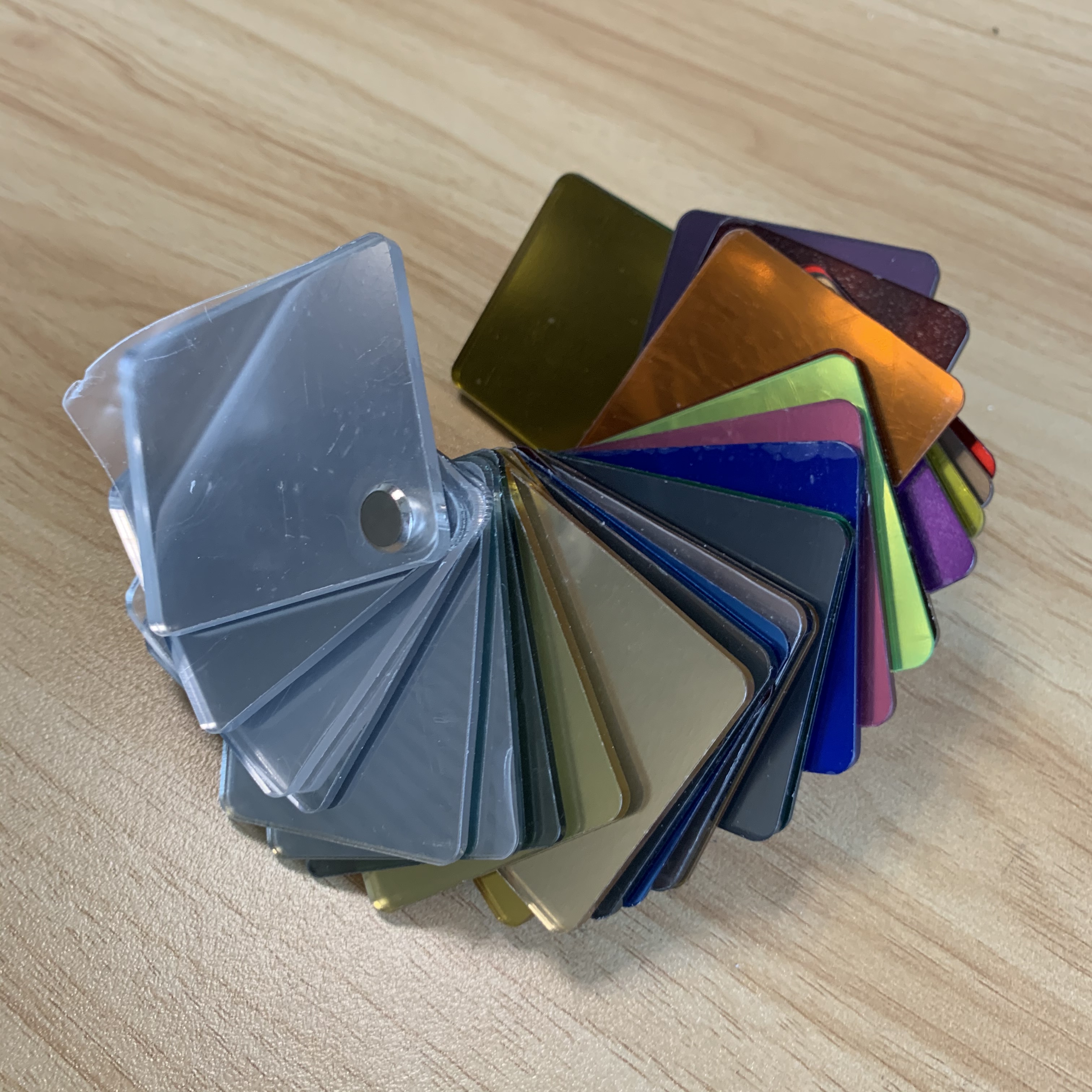 Акриловый лист (9)