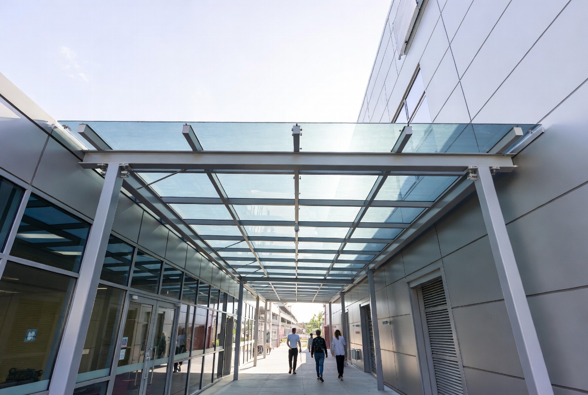 Кровля из поликарбоната Hero View